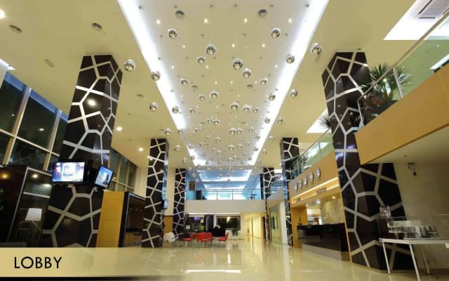 Symphony Suites - photo 2