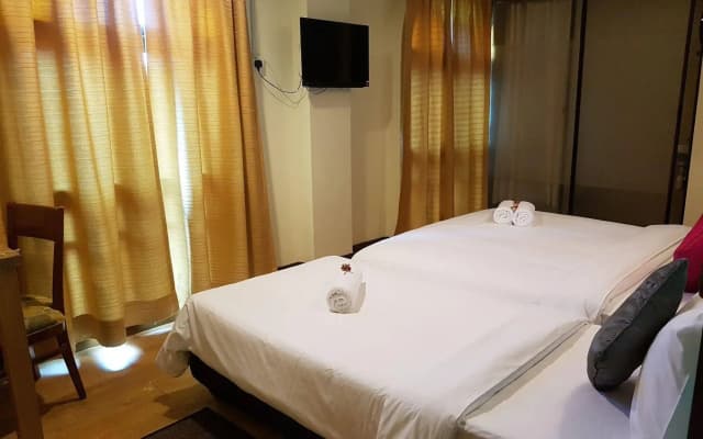 D'Feringghi Haus Hotel & Restaurant - photo 4