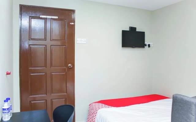 Hotel O Prima Saujana Budget Hotel - photo 5
