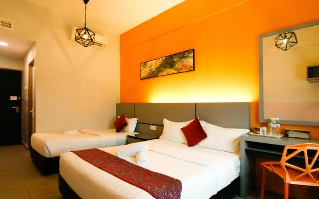 Travelland Hotel - photo 3