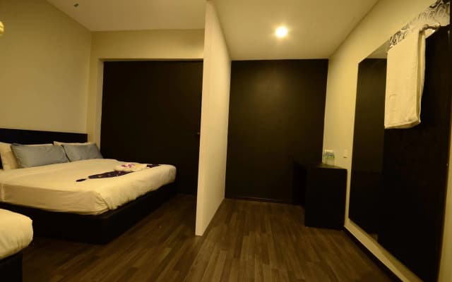 Golden Roof Hotel Kuala Kangsar - photo 4