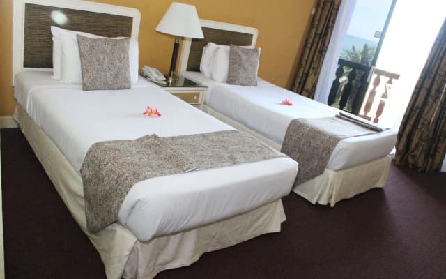 The Grand Beach Resort - photo 4