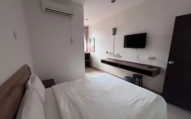 SL Guesthouse Kuantan, Pahang - photo 3