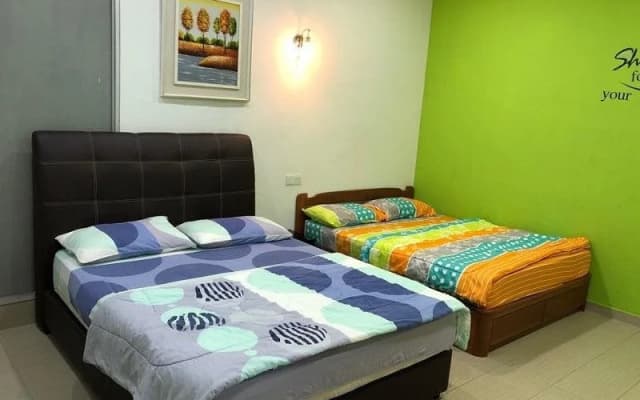 Greenpeace Guesthouse - photo 4