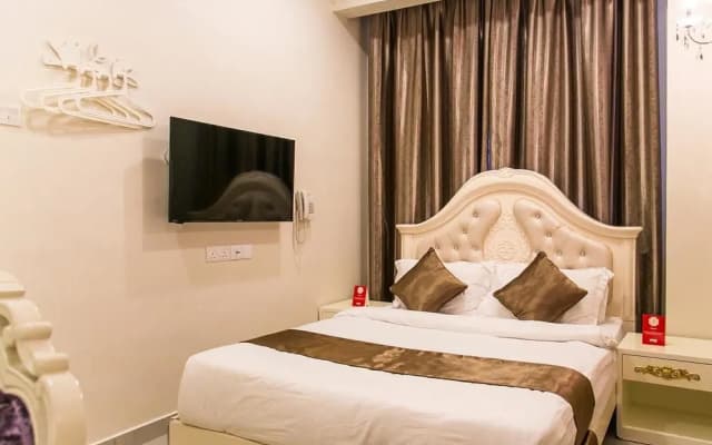 OYO 166 Hotel De Art 2 - photo 4