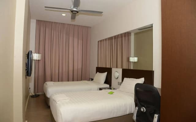 Tune Hotel - Bintulu Sarawak - photo 3