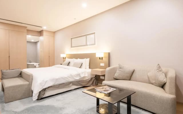 188 Suites by Namastay - photo 3