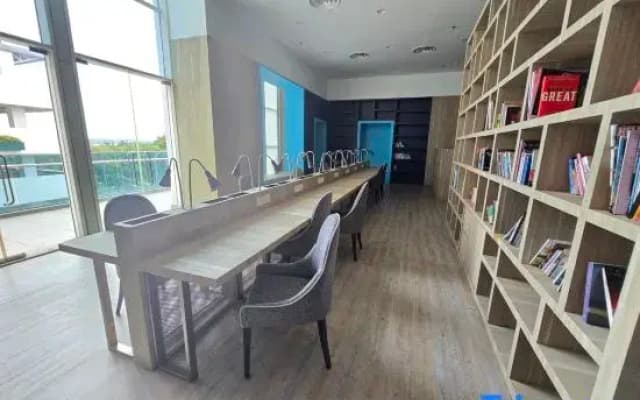 Seaview-Pinetree Marina Resort 2BR [Puteri Harbour] - 5 mins to Legoland - photo 2