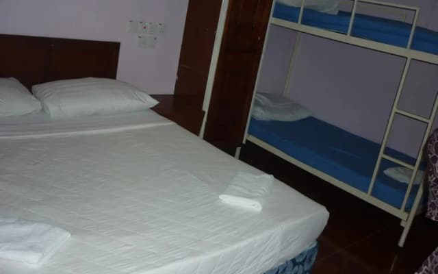 A&j Budget Hotel - photo 4