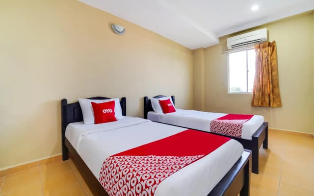 Oyo 44058 Motel Sre Bayam - photo 2