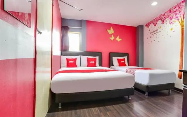 OYO 89639 1st Inn Hotel, Seksyen 20 - photo 2