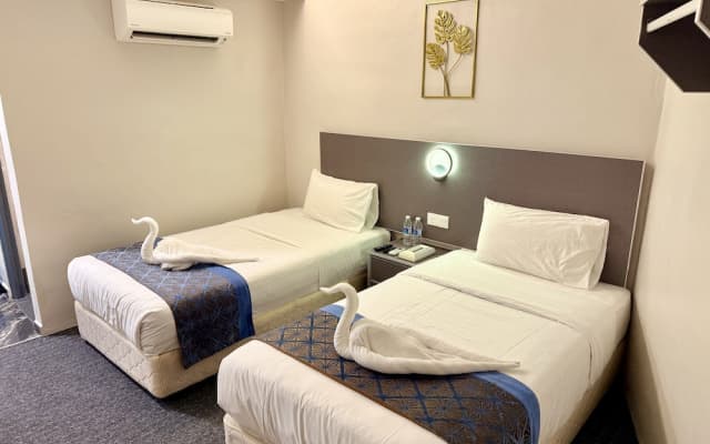 Capital O 91281 Hotel First Garden By Kr Cosmos - photo 5
