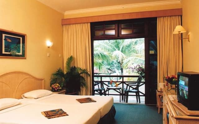 Federal Villa Beach Resort - photo 3