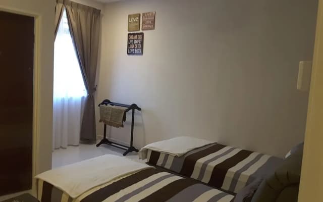 Laman Kurnia Holiday House - photo 2