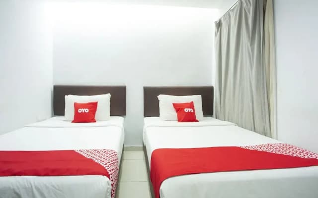 Oyo 90624 Thank Q Inn 4 - photo 4