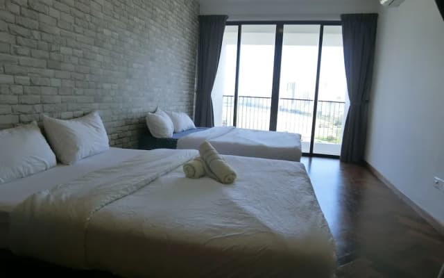 Romantic Mansion at The Landmark - photo 2
