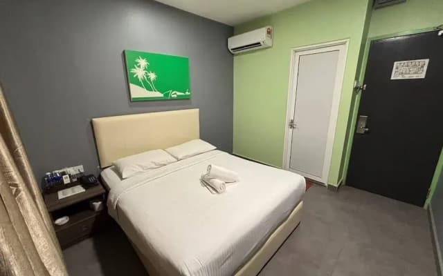 Grand Village Hotel - photo 3