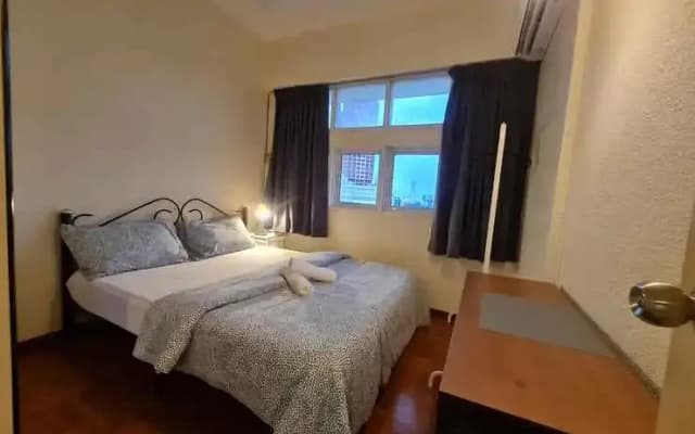 3 Bedrooms Apartment @ Wayton Court - photo 2