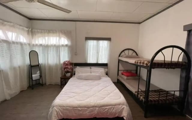 Anique Hoemstay by Oyo Rooms - photo 3