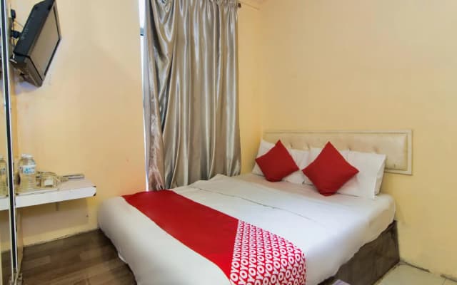 OYO 479 The Green Hotel - photo 4