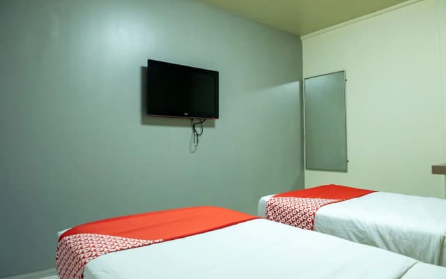 OYO 434 Marbella Hotel - photo 5