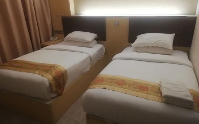 Capital O 90130 Sawadee Hotel - photo 2