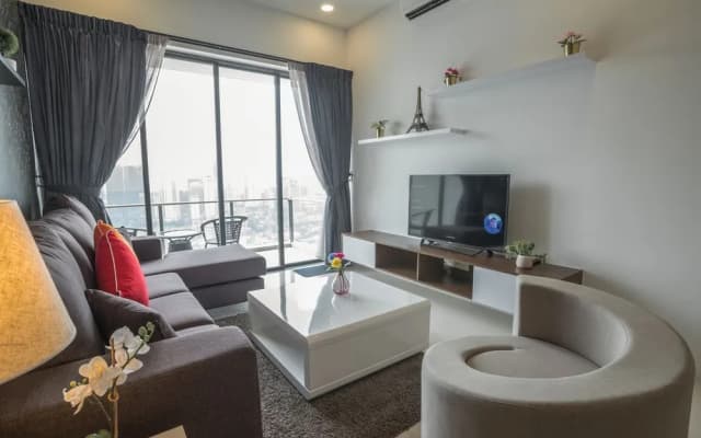 Cozy Homestay With KLCC Twin Tower View - photo 2