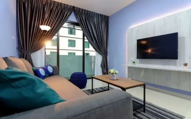 Cozy & High Floor Suite in Suasana JB 15, Views - photo 3