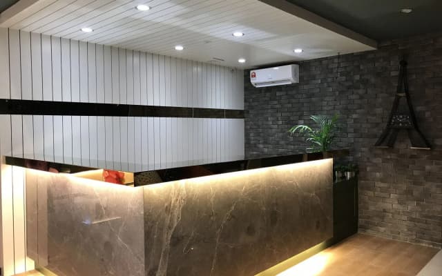 Hotel 99 - Kota Kemuning - photo 2
