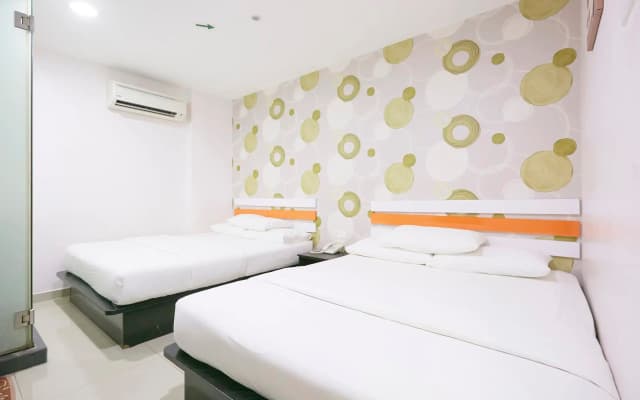 Orange Hotel Kuala Pilah - photo 2