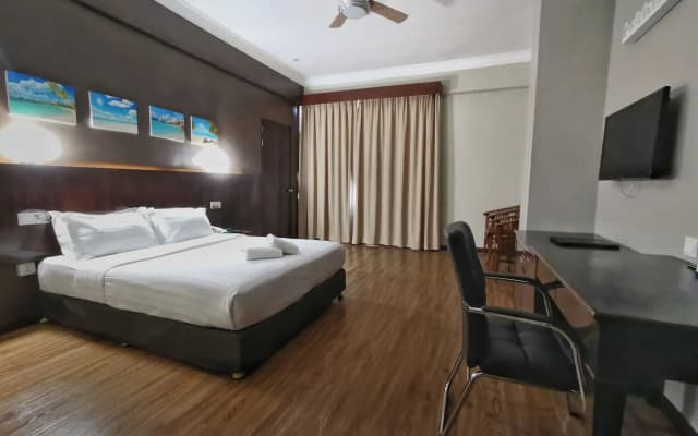 Hotel Langkasuka - photo 5