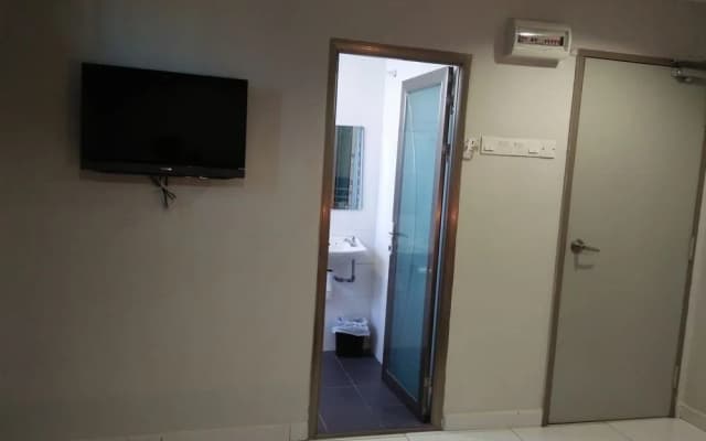 My Home Hotel - photo 4