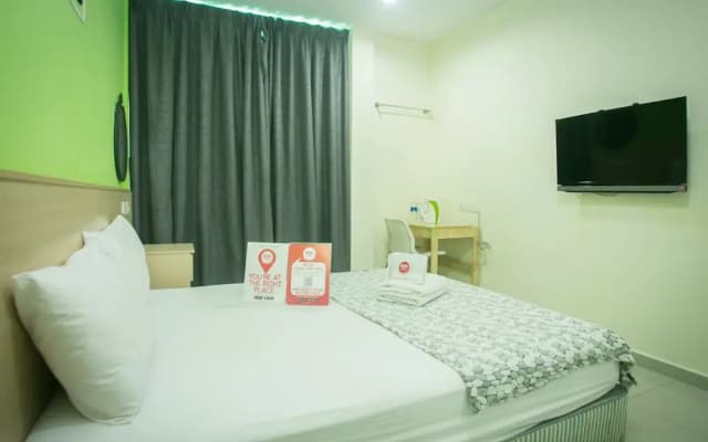 刚巴克黑风洞宝藏尼达酒店 - 黑风洞之星酒店(Nida Rooms Gombak Batu Caves Treasure at Batu Caves Star Hotel) - photo 2
