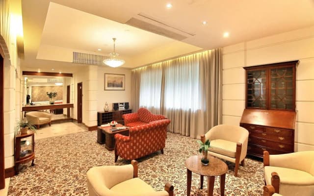 The Jesselton Hotel - photo 2