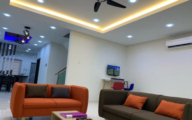 Mei Lee Homestay 3 End Lot - photo 2