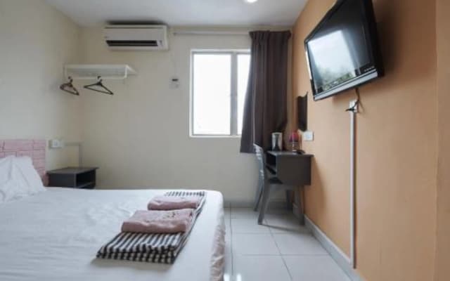 Putra Kajang Star Hotel - photo 5