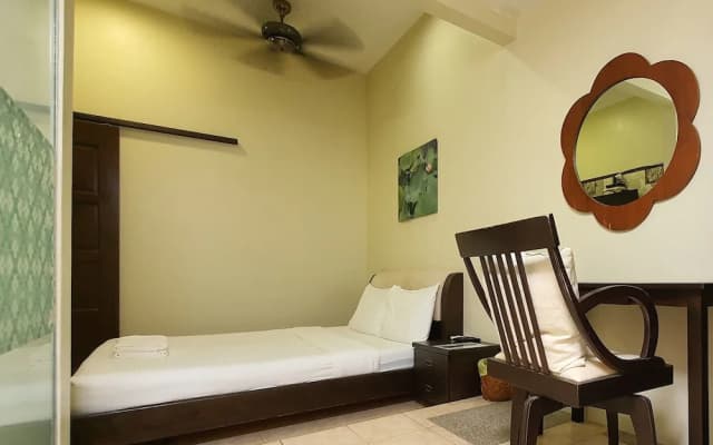 Ardour Lodge - photo 2