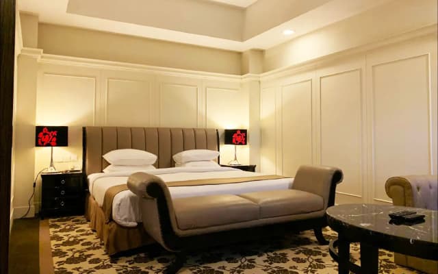 Crown Garden Hotel - photo 5