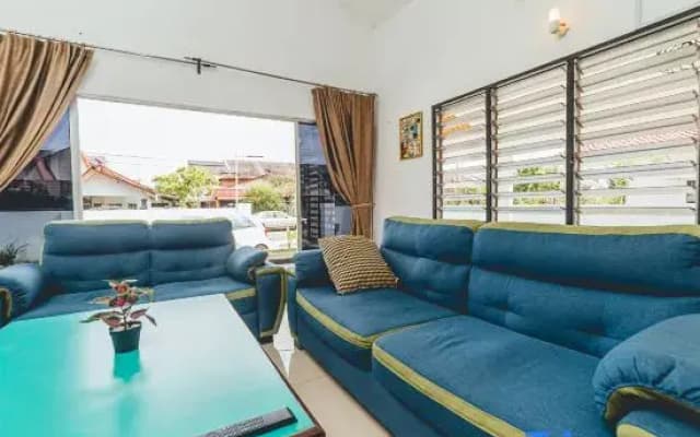 Batu Pahat w Pooltable Villa 4Br16Pax by Our Stay - photo 3