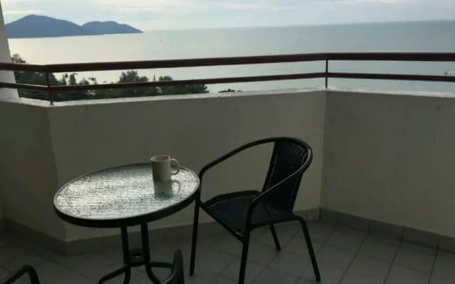 EXECUTIVES Pantai Seaview Batu Ferringhi 2704 - 2 Bedrooms - photo 4
