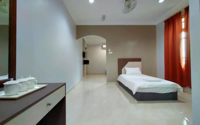 OYO 89934 Rose Village Inn & Spa - photo 3