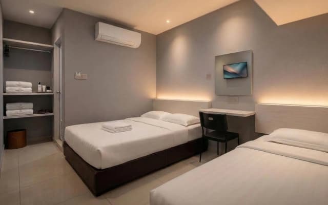 De UPTOWN Hotel @ P.J. 222 - photo 4