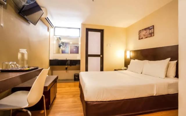 Pp Hotel By Moxy - photo 2