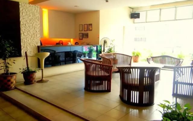 Khalifa Inn - photo 5