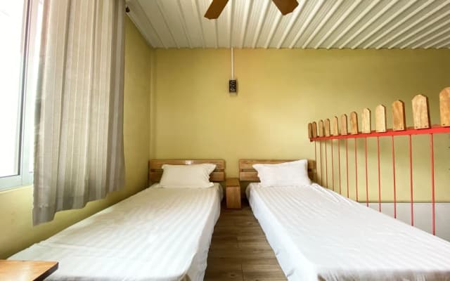 OYO HOME 90312 Rainbow Guesthouse - photo 3