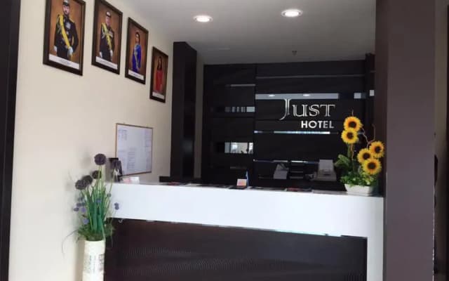 Just Hotel Batu Pahat - photo 2