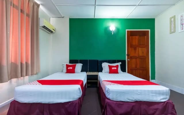 OYO 89997 Kurnia Hotel - photo 3