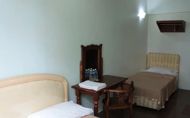 B Link Hotel - photo 2