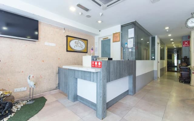 OYO 124 Hotel Seniman Sentul - photo 2