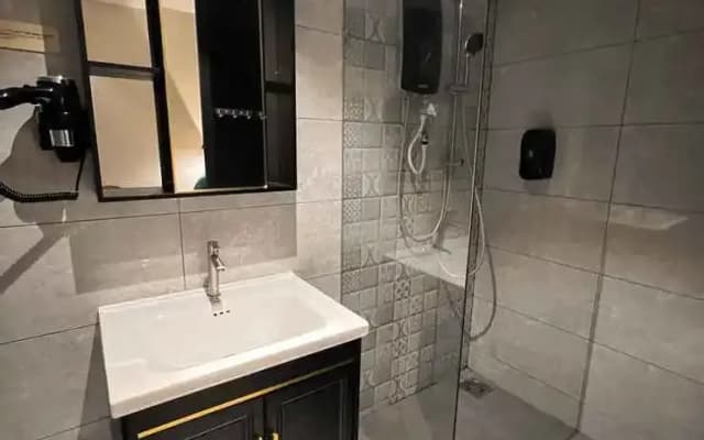 Hotel Brynton At Cameron Centrum Mall - photo 5